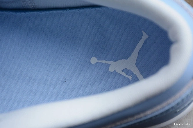 Jordan Low Blue 1 University (W) DC0774-050 0807
